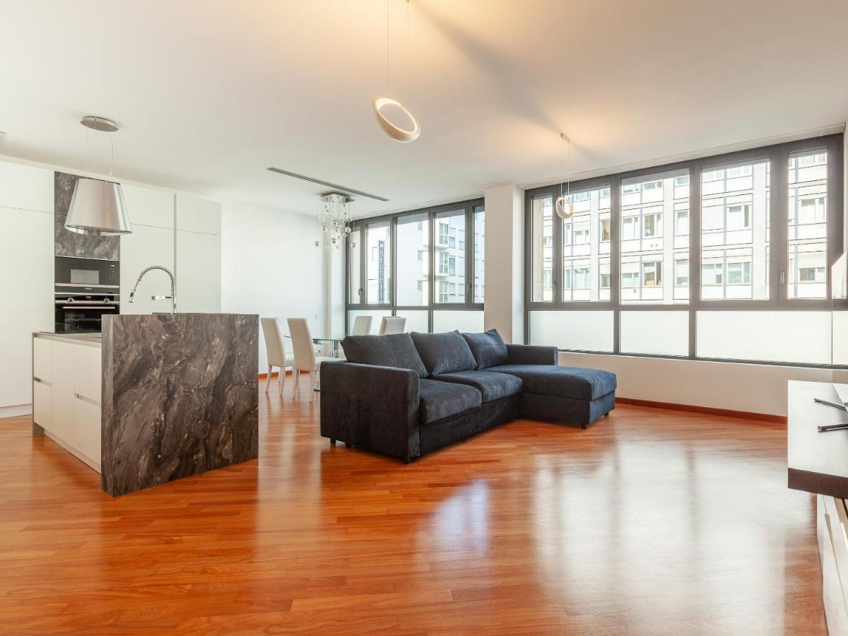 Easyhomes-Madonnina View Milan Bagian luar foto