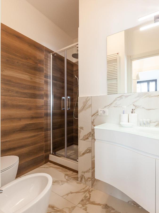 Easyhomes-Madonnina View Milan Bagian luar foto
