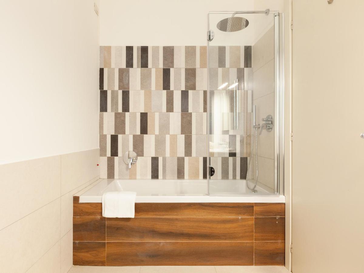 Easyhomes-Madonnina View Milan Bagian luar foto