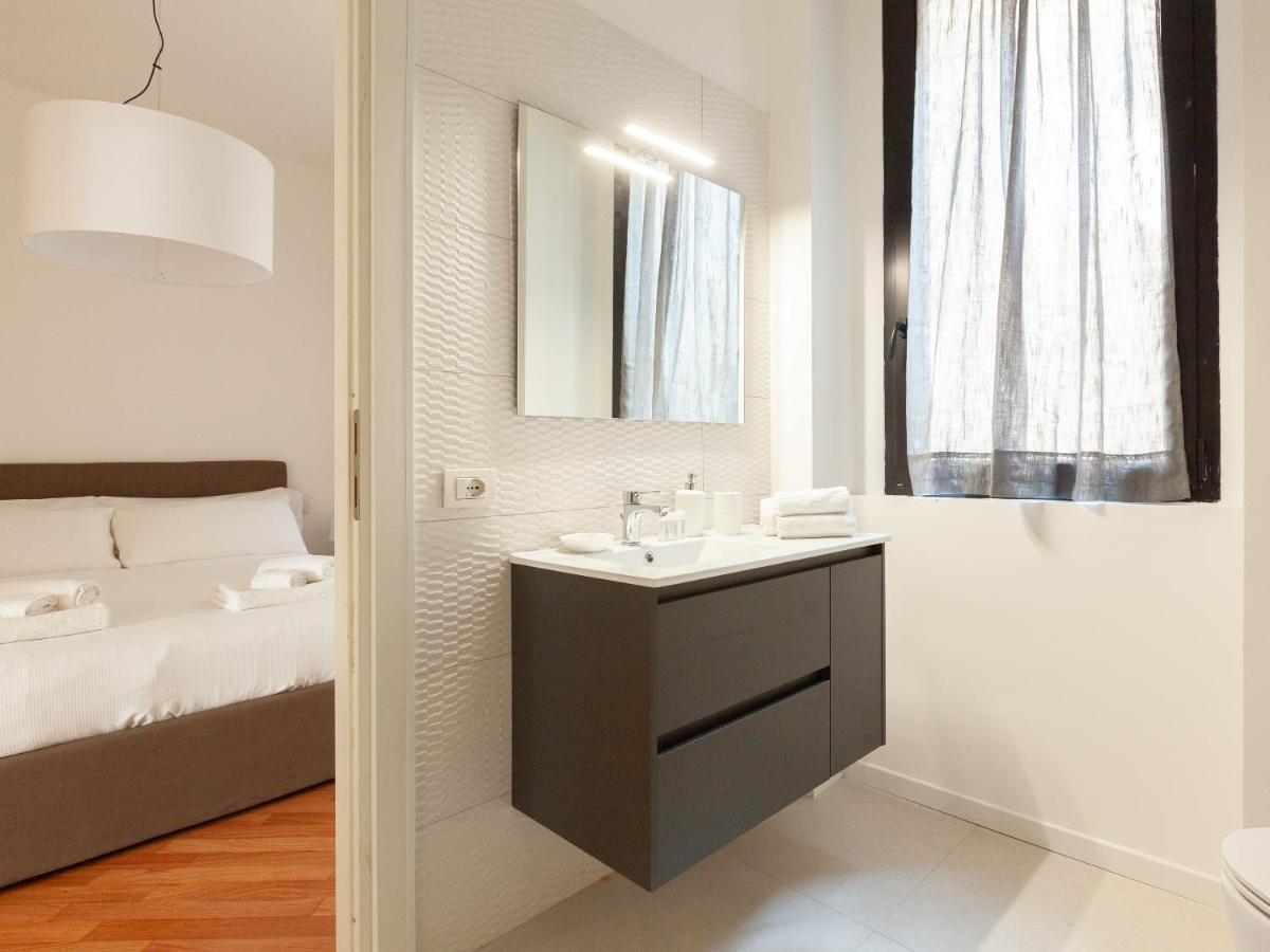 Easyhomes-Madonnina View Milan Bagian luar foto